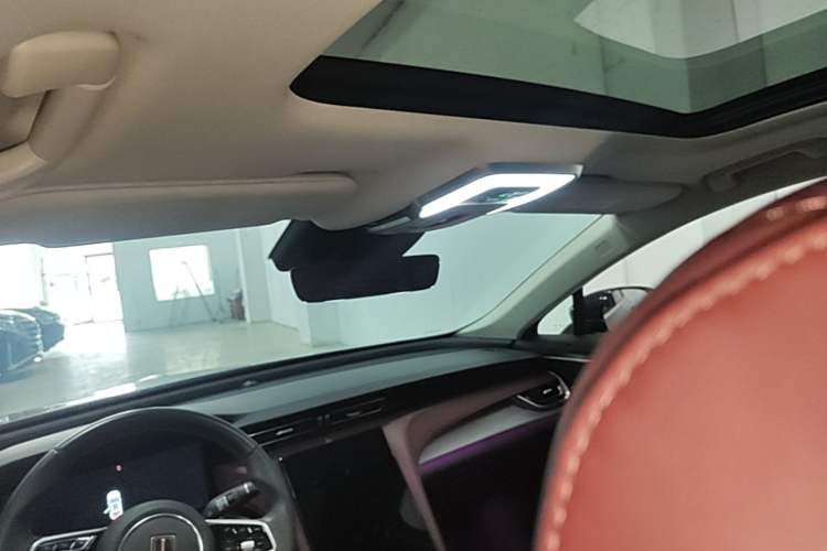 Used Hongqi H5 2024 2.0T Automatic Smart Connect Flagship Edition Headliner