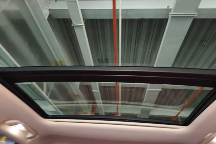 Used Hongqi H5 2024 2.0T Automatic Smart Connect Flagship Edition Headliner