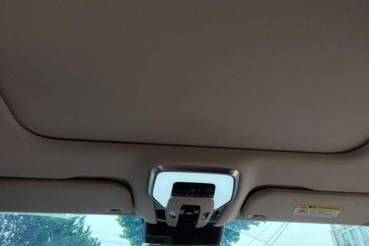 Used Hongqi H5 2024 2.0T Automatic Smart Connect Flagship Edition Headliner