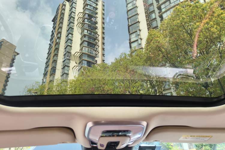 Used Hongqi H5 2024 2.0T Automatic Smart Connect Flagship Edition Headliner