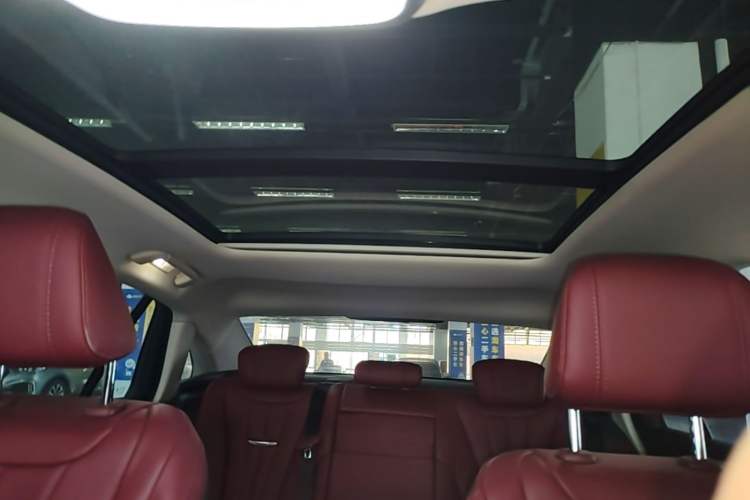 Used Hongqi H5 2024 2.0T Automatic Smart Connect Flagship Edition Headliner
