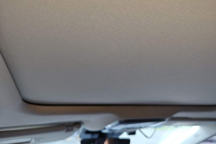 Used Hongqi H5 2024 2.0T Automatic Smart Connect Flagship Edition Headliner