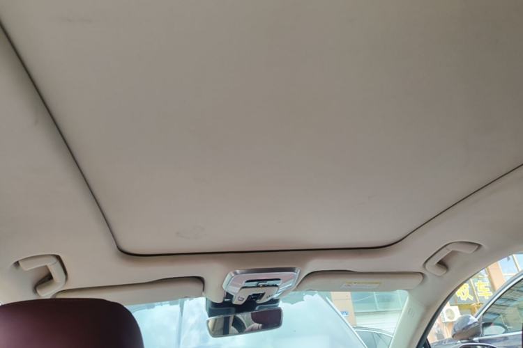Used Hongqi H5 2024 2.0T Automatic Smart Connect Flagship Edition Headliner