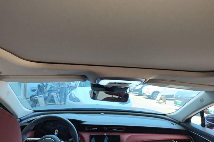 Used Hongqi H5 2024 2.0T Automatic Smart Connect Flagship Edition Headliner