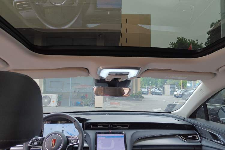 Used Hongqi H5 2024 2.0T Automatic Smart Connect Flagship Edition Headliner