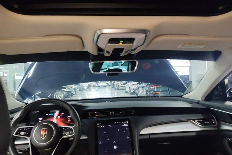 Used Hongqi H5 2024 2.0T Automatic Smart Connect Flagship Edition Headliner