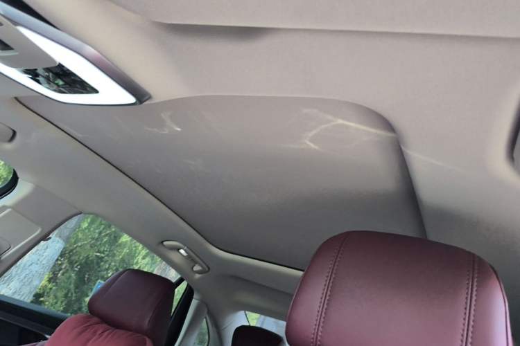 Used Hongqi H5 2024 2.0T Automatic Smart Connect Flagship Edition Headliner