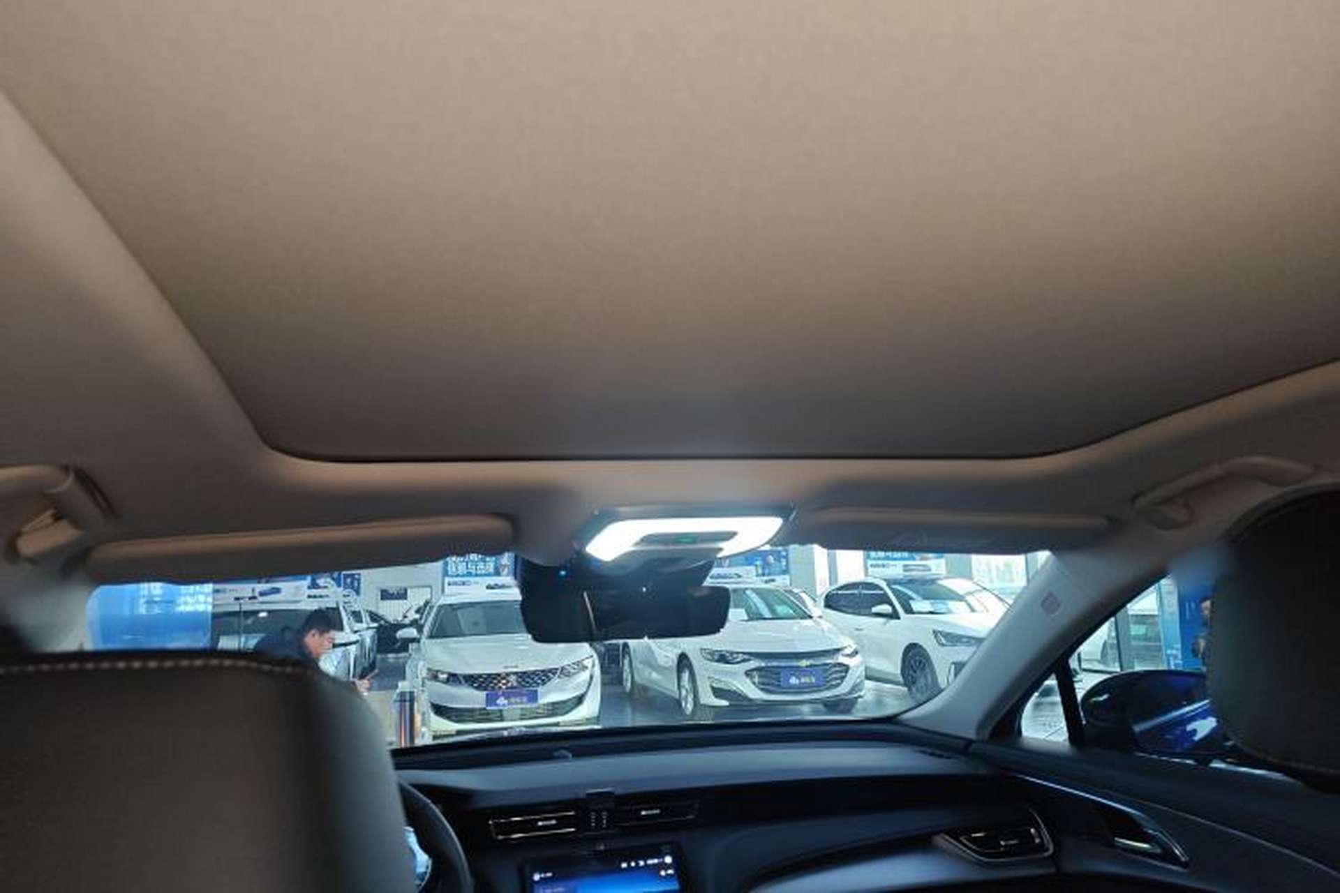 Used Hongqi H5 2024 2.0T Automatic Smart Connect Flagship Edition Headliner