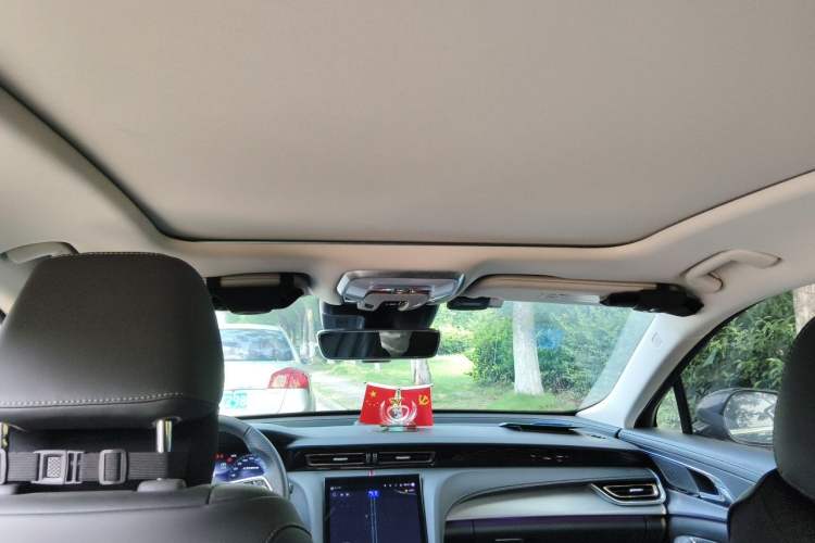 Used Hongqi H5 2024 2.0T Automatic Smart Connect Flagship Edition Headliner