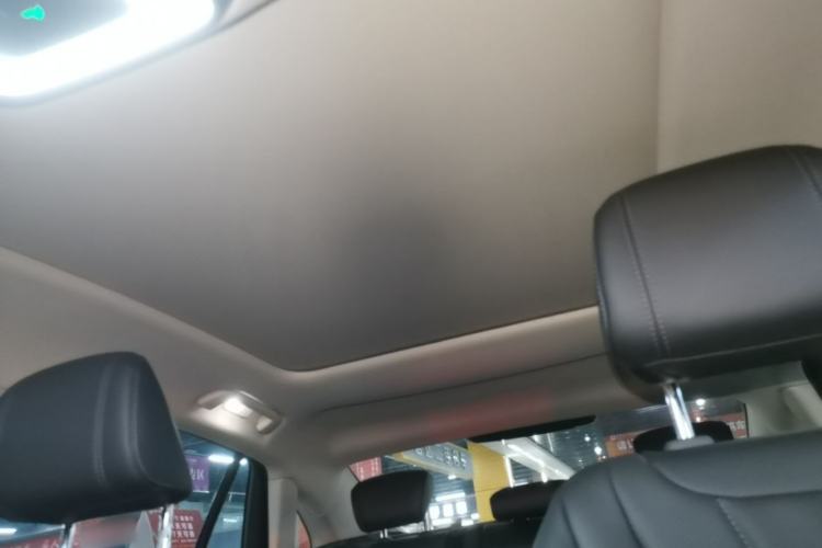 Used Hongqi H5 2024 2.0T Automatic Smart Connect Flagship Edition Headliner