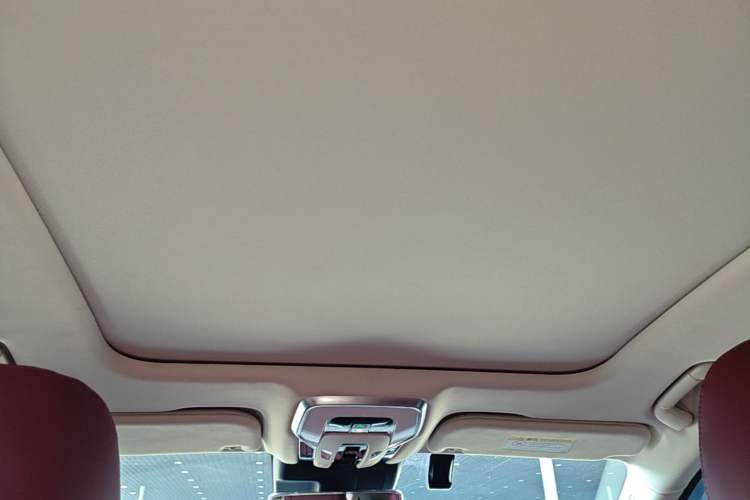 Used Hongqi H5 2024 2.0T Automatic Smart Connect Flagship Edition Headliner