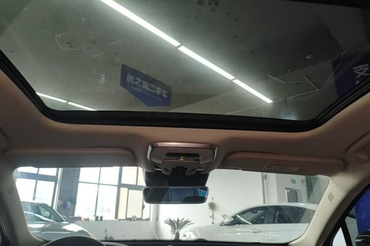 Used Hongqi H5 2024 2.0T Automatic Smart Connect Flagship Edition Headliner