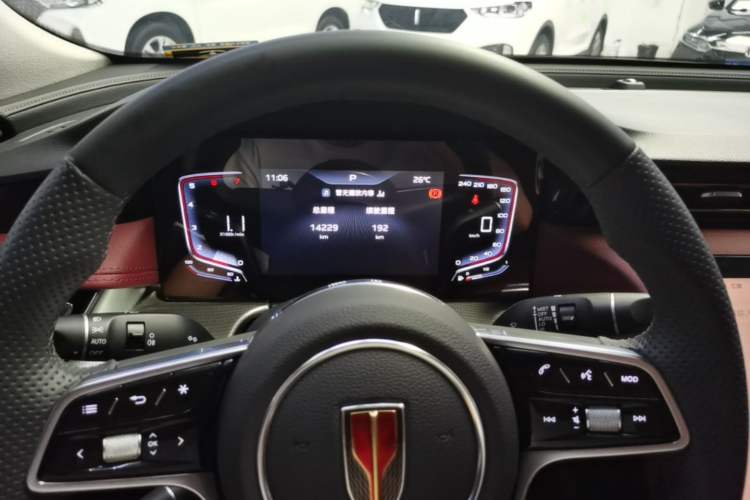 Used Hongqi H5 2024 1.5T DCT Smart Connect Flagship Edition Instrument Cluster