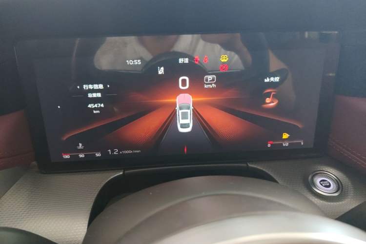 Used Hongqi H5 2024 2.0T Automatic Smart Connect Flagship Edition Instrument Cluster