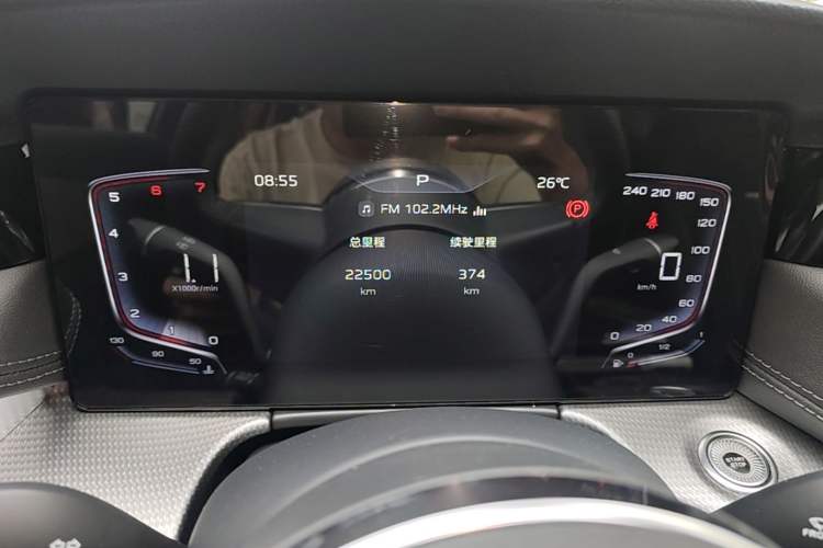 Used Hongqi H5 2024 1.5T DCT Smart Connect Flagship Edition Instrument Cluster