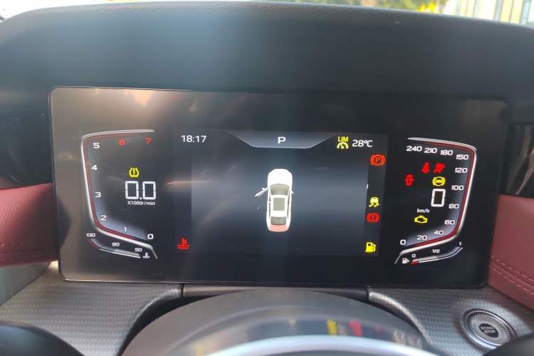 Used Hongqi H5 2024 1.5T DCT Smart Connect Flagship Edition Instrument Cluster