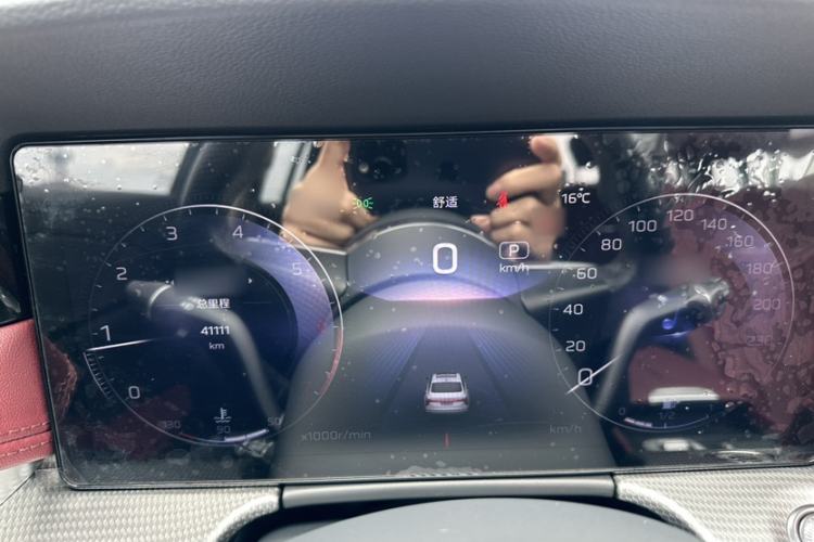Used Hongqi H5 2024 2.0T Automatic Smart Connect Flagship Edition Instrument Cluster