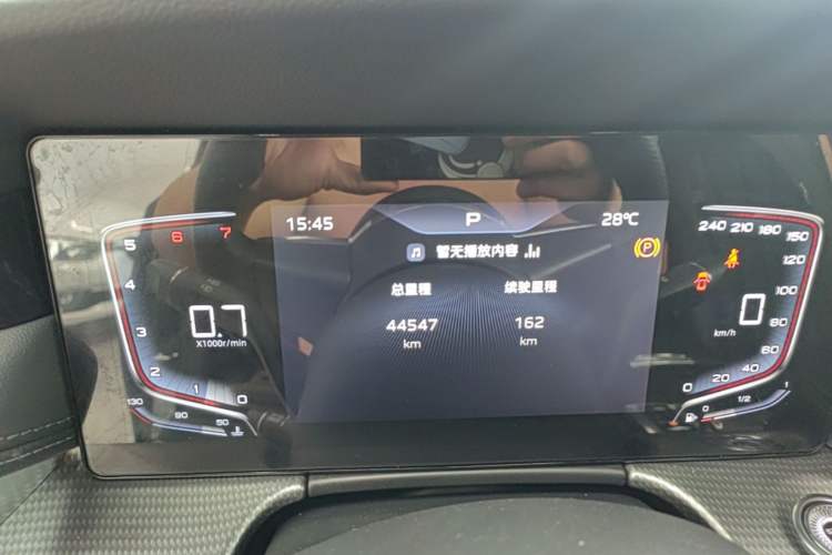 Used Hongqi H5 2024 1.5T DCT Smart Connect Flagship Edition Instrument Cluster