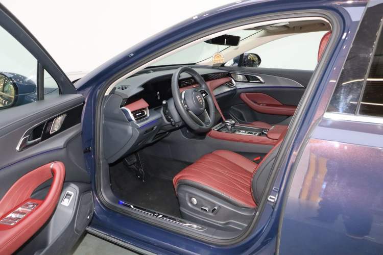 Used Hongqi H5 2024 2.0T Automatic Smart Connect Flagship Edition Interior 1