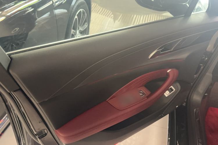 Used Hongqi H5 2024 2.0T Automatic Smart Connect Flagship Edition Interior 1