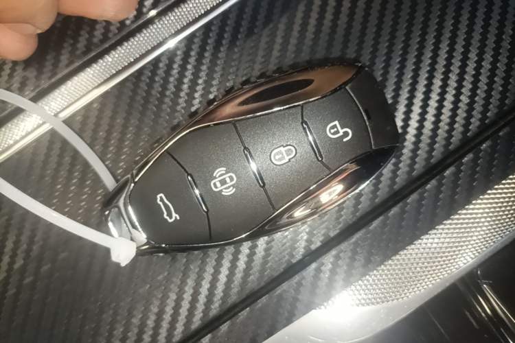 Used Hongqi H5 2024 2.0T Automatic Smart Connect Flagship Edition Interior 1
