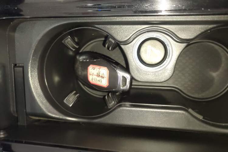 Used Hongqi H5 2024 1.5T DCT Smart Connect Flagship Edition Interior 1