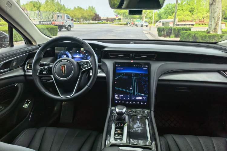 Used Hongqi H5 2024 2.0T Automatic Smart Connect Flagship Edition Interior 1