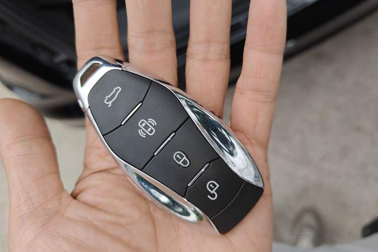 Used Hongqi H5 2024 2.0T Automatic Smart Connect Flagship Edition Interior 1