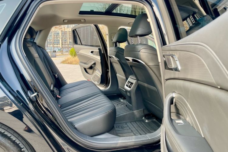 Used Hongqi H5 2024 1.5T DCT Smart Connect Flagship Edition Interior 11