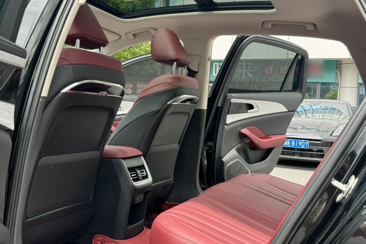 Used Hongqi H5 2024 1.5T DCT Smart Connect Flagship Edition Interior 2