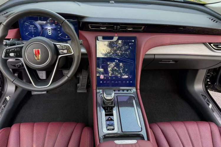 Used Hongqi H5 2024 2.0T Automatic Smart Connect Flagship Edition Interior 2