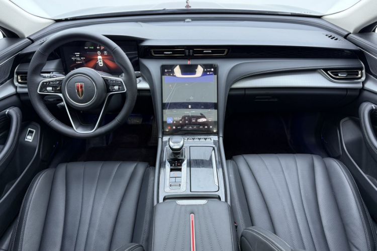 Used Hongqi H5 2024 2.0T Automatic Smart Connect Flagship Edition Interior 2