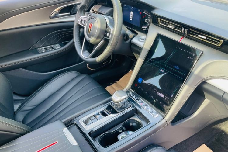 Used Hongqi H5 2024 1.5T DCT Smart Connect Flagship Edition Interior 2