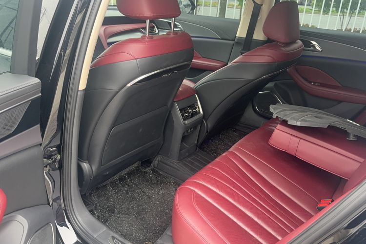 Used Hongqi H5 2024 2.0T Automatic Smart Connect Flagship Edition Interior 3