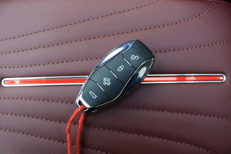 Used Hongqi H5 2024 2.0T Automatic Smart Connect Flagship Edition Interior 3
