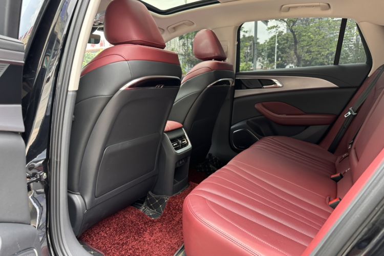 Used Hongqi H5 2024 2.0T Automatic Smart Connect Flagship Edition Interior 3