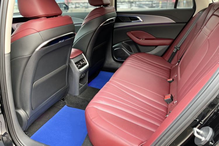 Used Hongqi H5 2024 2.0T Automatic Smart Connect Flagship Edition Interior 3