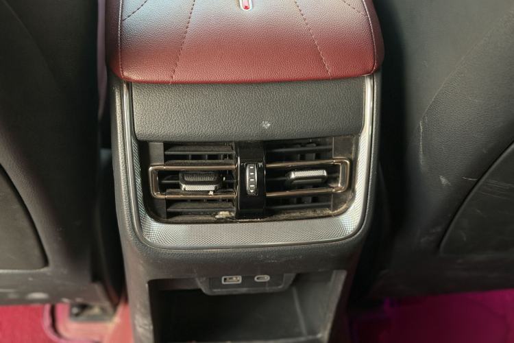 Used Hongqi H5 2024 1.5T DCT Smart Connect Flagship Edition Interior 3