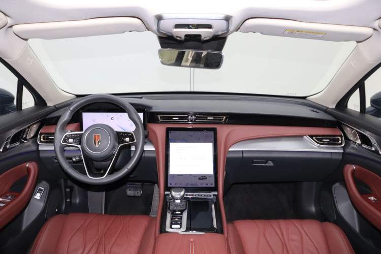 Used Hongqi H5 2024 2.0T Automatic Smart Connect Flagship Edition Interior 4
