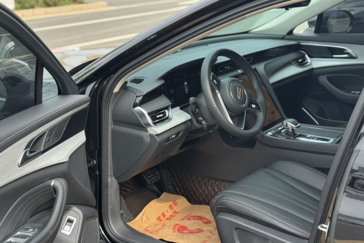 Used Hongqi H5 2024 1.5T DCT Smart Connect Flagship Edition Interior 4