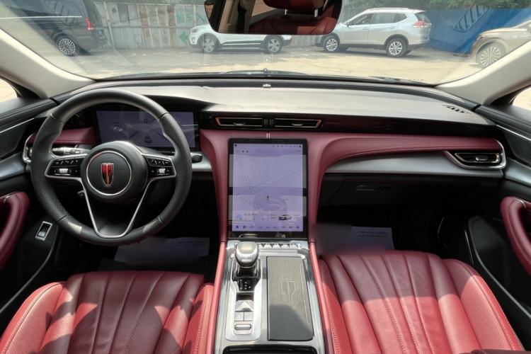 Used Hongqi H5 2024 2.0T Automatic Smart Connect Flagship Edition Interior 4
