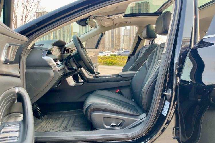 Used Hongqi H5 2024 1.5T DCT Smart Connect Flagship Edition Interior 4