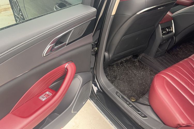 Used Hongqi H5 2024 2.0T Automatic Smart Connect Flagship Edition Interior 5