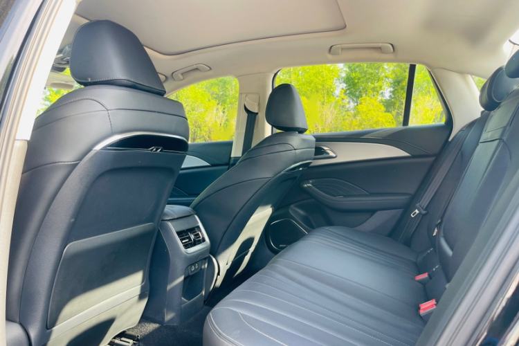 Used Hongqi H5 2024 1.5T DCT Smart Connect Flagship Edition Interior 5