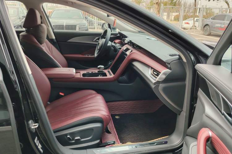 Used Hongqi H5 2024 2.0T Automatic Smart Connect Flagship Edition Interior 5