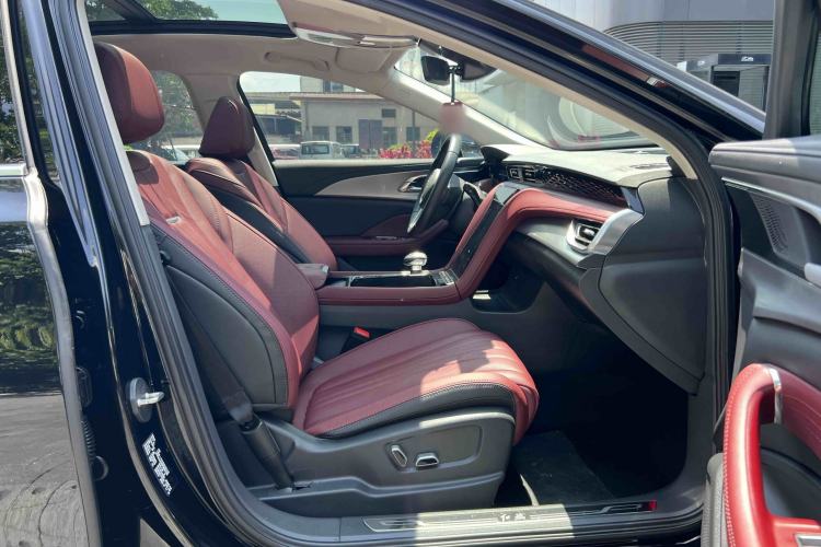 Used Hongqi H5 2024 2.0T Automatic Smart Connect Flagship Edition Interior 6