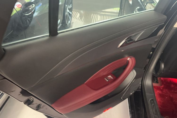 Used Hongqi H5 2024 2.0T Automatic Smart Connect Flagship Edition Interior 6