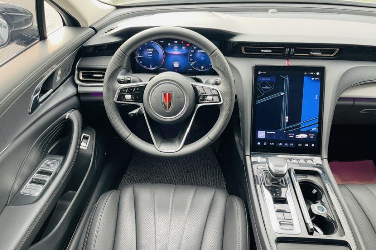 Used Hongqi H5 2024 2.0T Automatic Smart Connect Flagship Edition Interior 6