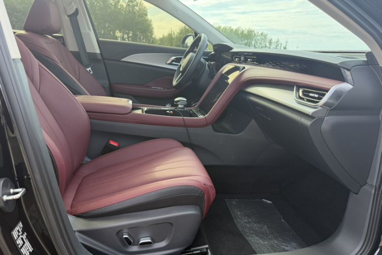 Used Hongqi H5 2024 1.5T DCT Smart Connect Flagship Edition Interior 6