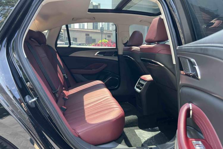 Used Hongqi H5 2024 2.0T Automatic Smart Connect Flagship Edition Interior 7